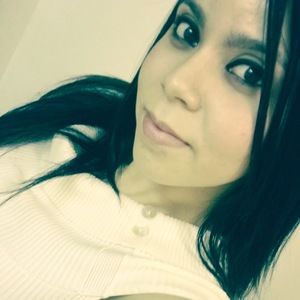 Meet your Posher, Denise